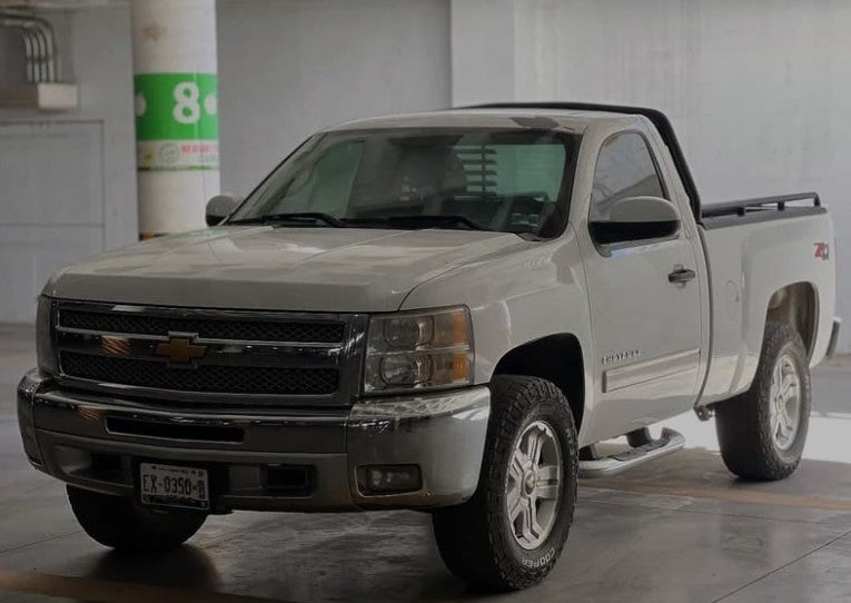 AUTOSTORE, Chevrolet, Cheyenne 2012
