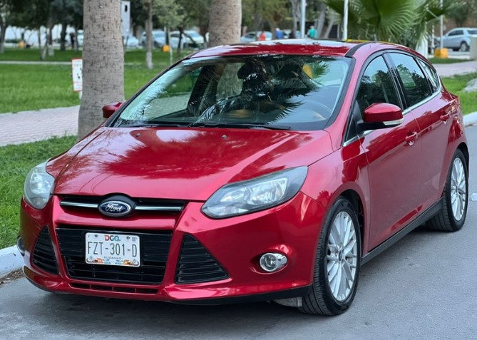 AUTOSTORE, Ford, Focus se hatchback 2014
